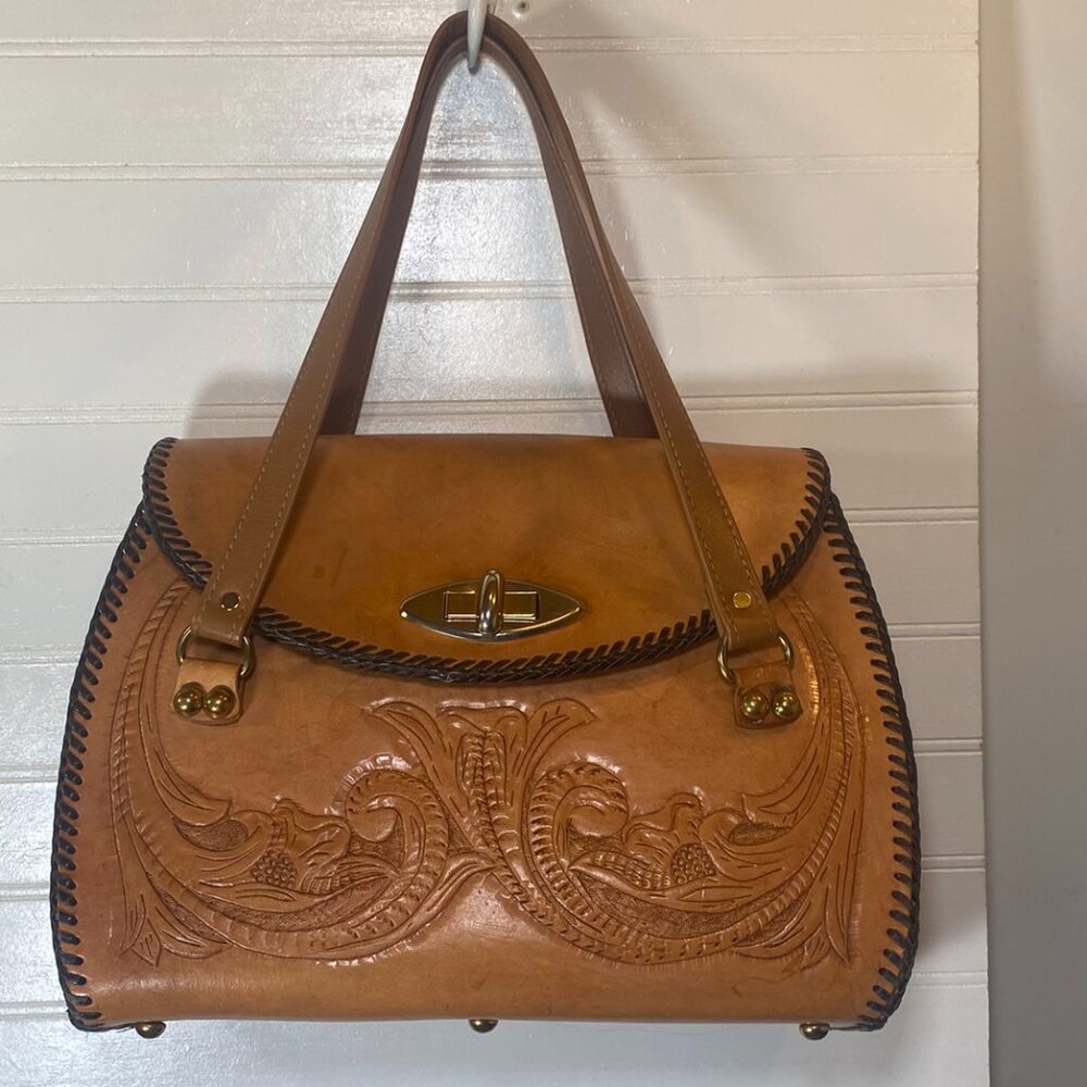 Large, Hand Tooled All Leather Purse made in the USA, Very good condition,